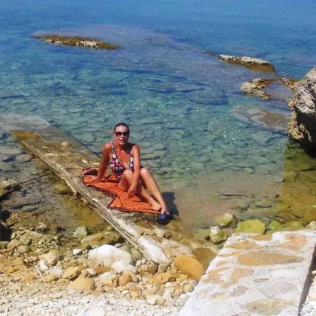 Dom wakacyjny Lucia - Private Salt Pool - 200m - Family Friendly